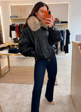 Load image into Gallery viewer, BLACK FAUX FUR TRIM BOMBER JACKET