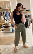 Load image into Gallery viewer, KHAKI FRONT POCKET TROUSER