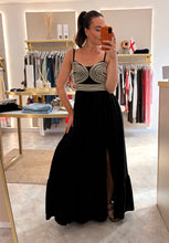 Load image into Gallery viewer, BLACK CONTRAST BODICE MAXI DRESS
