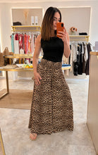 Load image into Gallery viewer, ANIMAL PRINT WIDE LEG TROUSERS