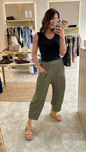 Load image into Gallery viewer, KHAKI FRONT POCKET TROUSER