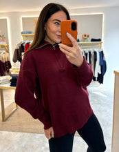 Load image into Gallery viewer, SOFT QUARTER ZIP KNIT - burgundy