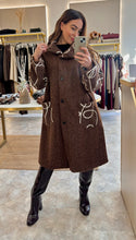 Load image into Gallery viewer, TEXTURED STITCH DETAIL COAT