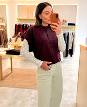 Load image into Gallery viewer, RUCHED SLEEVE BUTTON DETAIL KNIT - Merlot