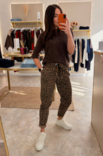 Load image into Gallery viewer, ANIMAL PRINT DRAWSTRING WAIST MOM JOGGER JEANS
