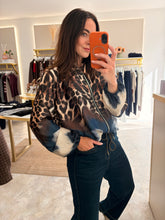 Load image into Gallery viewer, SATIN LEOPARD BOMBER JACKET - navy