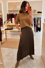 Load image into Gallery viewer, CHOCOLATE BROWN SATIN MAXI SKIRT