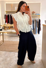 Load image into Gallery viewer, WHITE FRILL DETAIL SLEEVELESS BLOUSE
