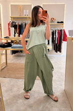 Load image into Gallery viewer, LINEN BLEND HAREM DROP CROTCH TROUSERS - khaki