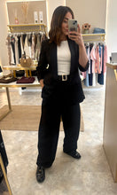 Load image into Gallery viewer, RUCHED SLEEVE BLAZER