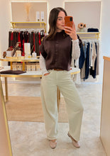 Load image into Gallery viewer, RUCHED SLEEVE BUTTON DETAIL KNIT - chocolate