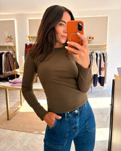 Load image into Gallery viewer, FLEECE LINED LONG SLEEVE BASIC TOP - khaki
