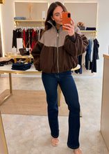 Load image into Gallery viewer, FUNNEL NECK TWO TONE JACKET - brown