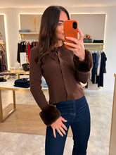 Load image into Gallery viewer, DETACHABLE FUR CUFF RIBBED KNIT CARDI brown