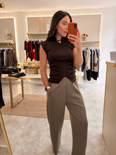 Load image into Gallery viewer, BROWN MANDARIN STYLE RIB KNIT TOP