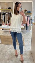 Load image into Gallery viewer, SILK AND LACE HEM TEE