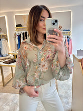 Load image into Gallery viewer, SHEER FLORAL BLOUSE - pistachio