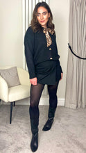 Load image into Gallery viewer, BLACK KNIT CARDIGAN WITH PRINT NECK TIE