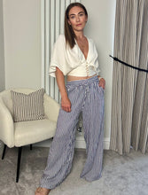 Load image into Gallery viewer, OFF WHITE DEEP V BUTTONED BLOUSE