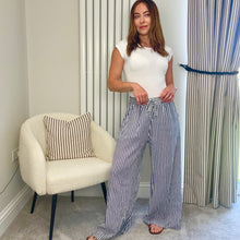 Load image into Gallery viewer, NAVY STRIPE POCKET TROUSERS