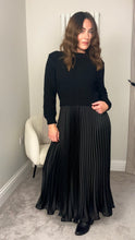 Load image into Gallery viewer, PLEATED SKIRT JUMPER DRESS