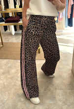 Load image into Gallery viewer, LEOPARD STRIPE WIDE LEG TROUSERS