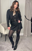 Load image into Gallery viewer, BLACK KNIT CARDIGAN WITH PRINT NECK TIE