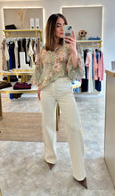Load image into Gallery viewer, SHEER FLORAL BLOUSE - pistachio