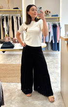Load image into Gallery viewer, BLACK PLISSÉ PALAZZO TROUSERS