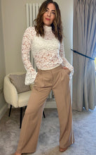 Load image into Gallery viewer, LACE BELL SLEEVE TOP