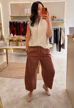 Load image into Gallery viewer, ZIP UP KNIT GILET - oatmeal
