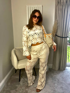 CREAM CROCHET JUMPER