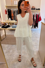 Load image into Gallery viewer, LINEN PEPLUM TOP- white
