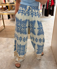 Load image into Gallery viewer, BLUE PATTERN WIDE LEG ELASTICATED WAIST TROUSERS
