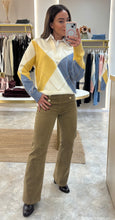 Load image into Gallery viewer, PASTEL V-NECK ARGYLE KNIT WITH SHIRT COLLAR DETAIL - blue/yellow
