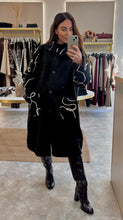 Load image into Gallery viewer, TEXTURED STITCH DETAIL COAT
