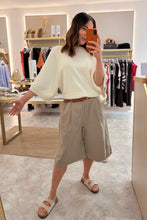 Load image into Gallery viewer, WIDE ARM SUMMER KNIT - cream
