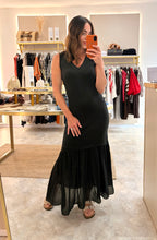 Load image into Gallery viewer, BLACK TIERED MAXI DRESS
