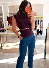 Load image into Gallery viewer, BELTED CAP SLEEVE TOP - wine
