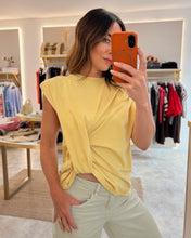 Load image into Gallery viewer, COTTON SHOULDER PAD TWIST TEE - butter yellow
