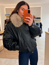 Load image into Gallery viewer, BLACK FAUX FUR TRIM BOMBER JACKET
