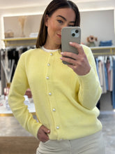 Load image into Gallery viewer, PEARL BUTTON CARDIGAN
