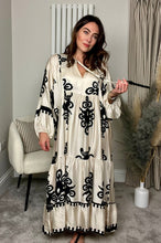 Load image into Gallery viewer, CREAM &amp; BLACK PRINTED FLOATY MAXI DRESS
