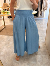 Load image into Gallery viewer, BLUE PINSTRIPE ELASTICATED CROPPED TROUSER
