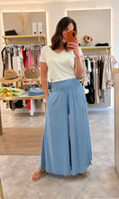 Load image into Gallery viewer, BLUE PINSTRIPE ELASTICATED CROPPED TROUSER
