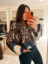 Load image into Gallery viewer, SATIN LEOPARD BOMBER JACKET - navy
