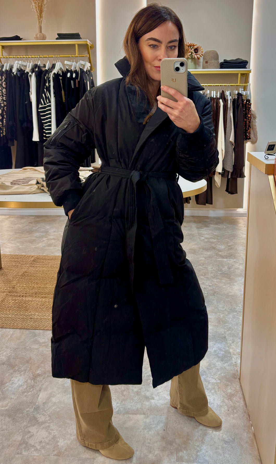 THE BELTED PUFFER COAT