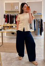 Load image into Gallery viewer, FLUTTER SLEEVE FLAT KNIT CARDIGAN - cream
