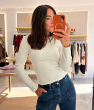 Load image into Gallery viewer, FLEECE LINED LONG SLEEVE BASIC TOP - white
