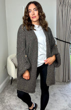 Load image into Gallery viewer, NUTMEG CHUNKY KNIT CARDIGAN
